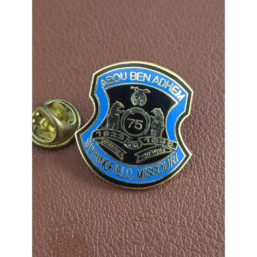 75 Year Anniversary Springfield Mo Shriners Vintage Enamel Pin - 23-98
